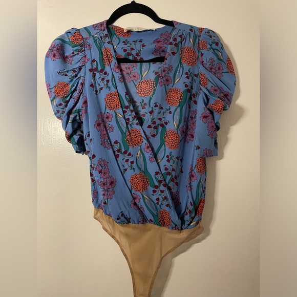 ASTR Aspect Blue Floral Print Bodysuit Colorful Leotard Top for Spring Summer - Picture 5 of 7